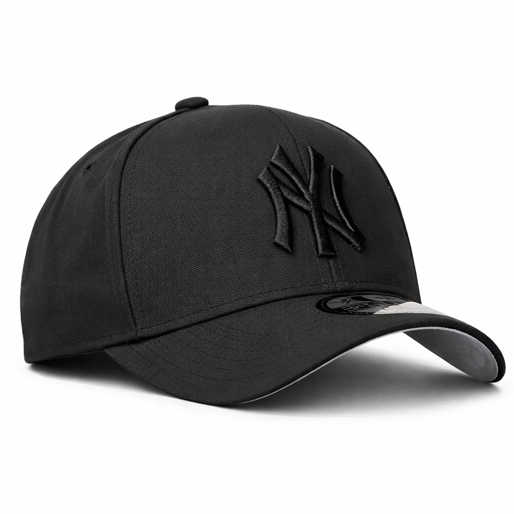 NY Yankees Black On Black Classic